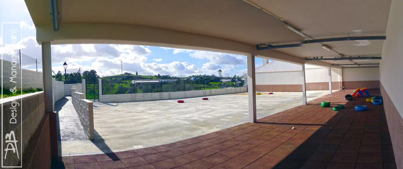 Patio de juegos de la Escuela Infantil de Puebla de Guzmán